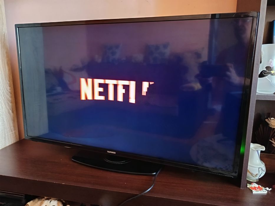 2Tv led Smart  Telefunken și Panasonic diagonala 81cm.
