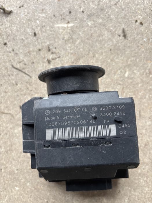 Гълтач за ключ за мерцедес