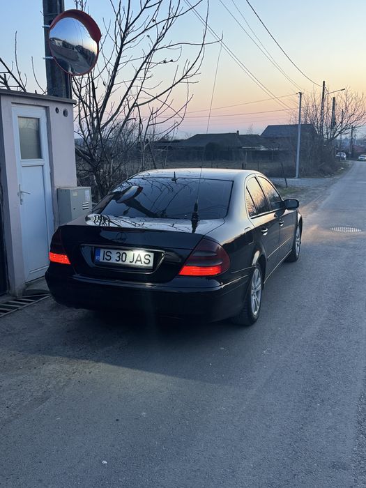 Mercedes benz w211