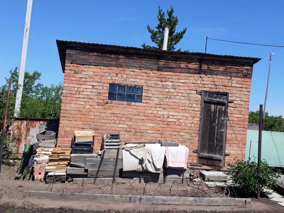 Продам дачу за поселком Металлург