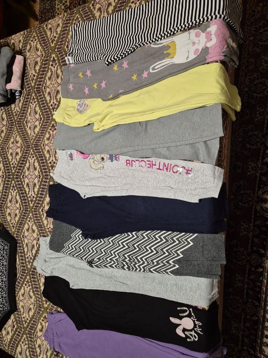 Клинчета размер 134-140 см.