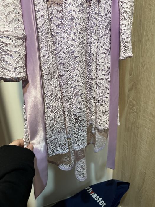 нарядные платья.