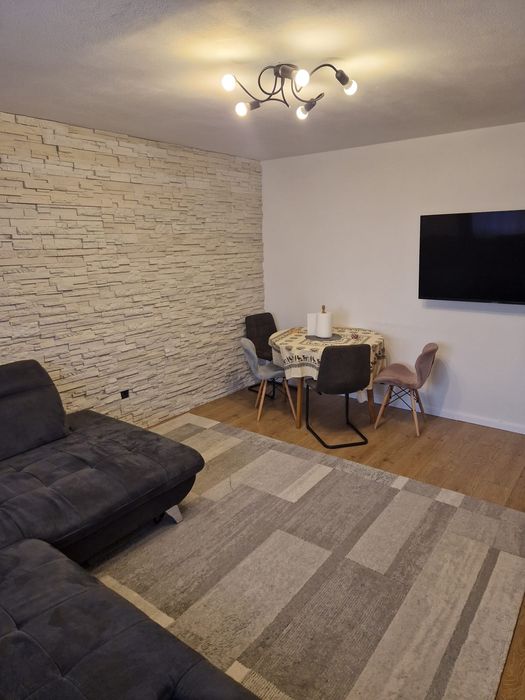 Vand apartament 3 camere Rogerius