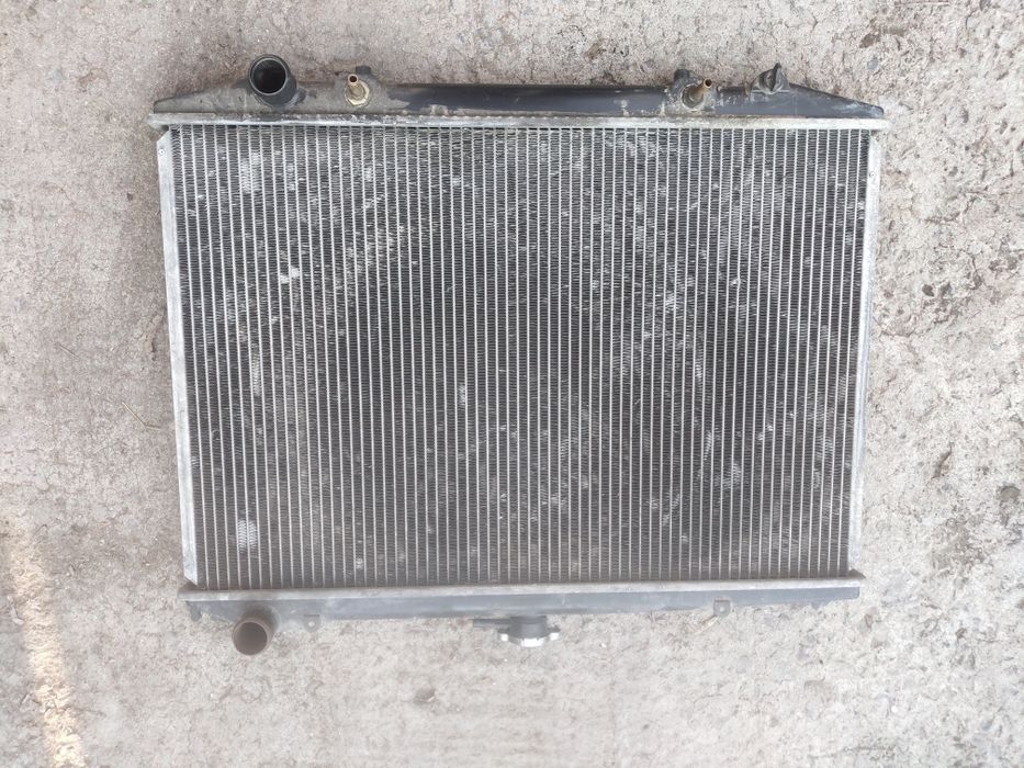 Продам радиатор ниссан Террено