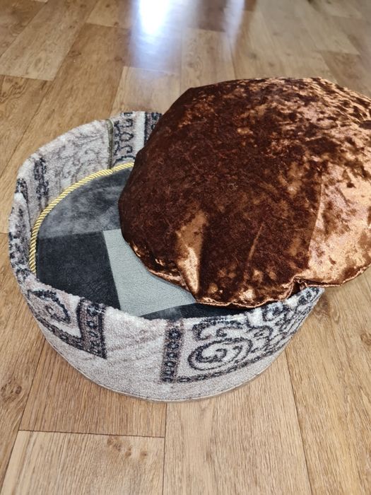 лежанки и когтеточки