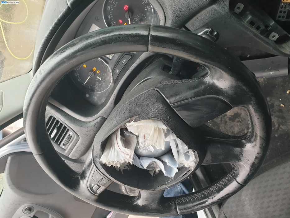 Volan 4 Spite cu Comenzi FARA Airbag Skoda Fabia 2 2010 - 2014 [K8041]
