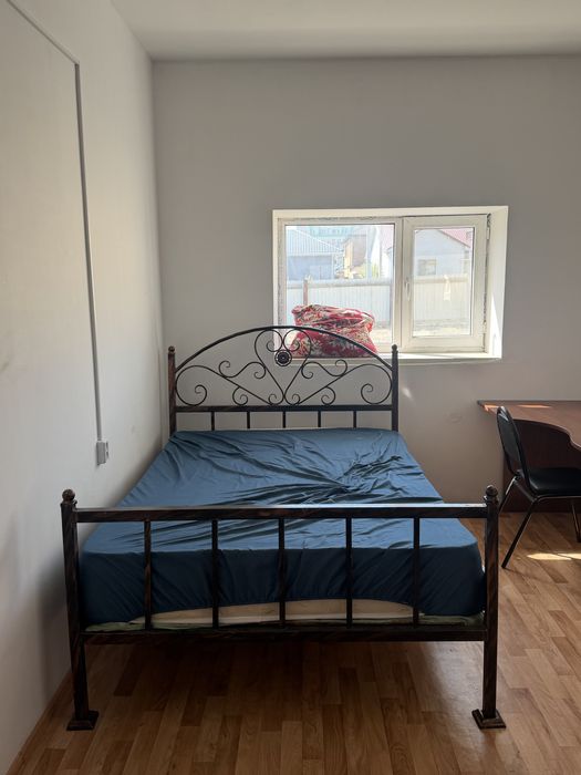 кровать спальная