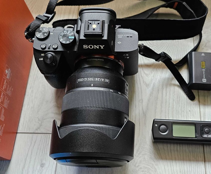 SONY A7 III + 24-105 G - Професионален фотоапарат с обектив като нов!