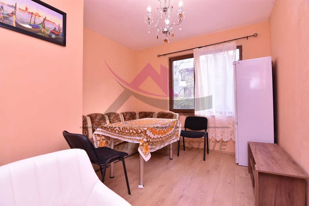 Дава се под наем Тристаен апартамент в Варна, Левски - 75 кв.м за 550 € - Снимка #1