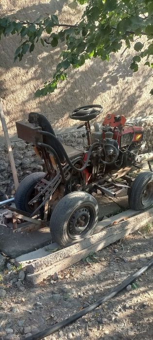 Zubr motoblok sotiladi