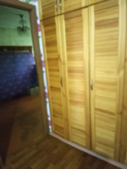 Продам 4 ех комнатную квартиру