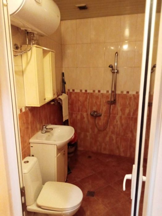 Дава се под наем Двустаен апартамент в Плевен, Идеален център - 48 кв.м за 350 € - Снимка #8