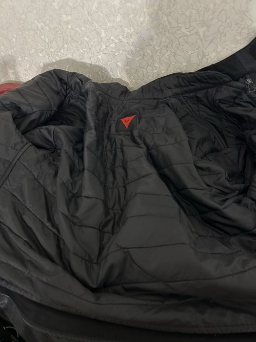 Мотокуртка и мотоштаны Dainese