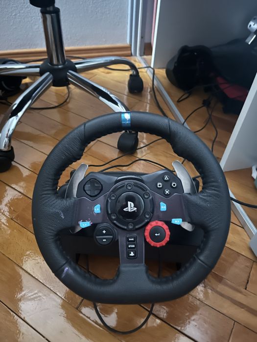 Vand volan  logitech g29