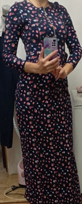 Платья и кастюмы