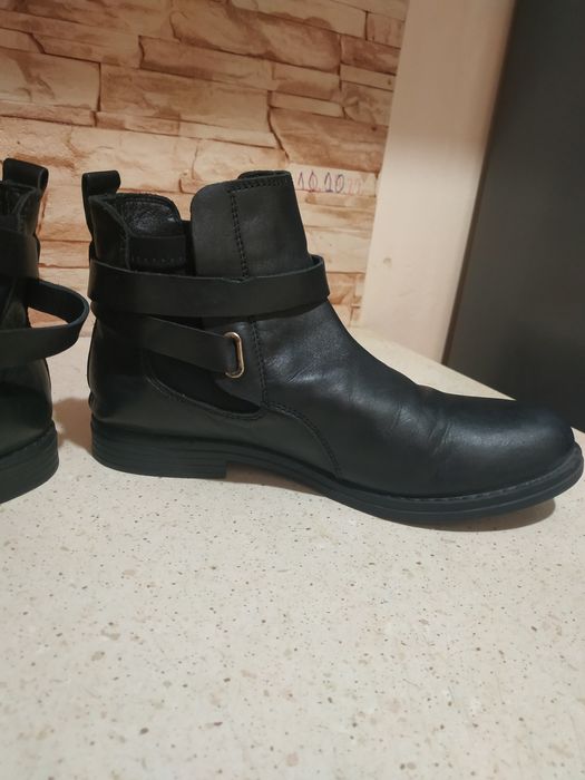 Предлагам дамски боти на Buttalo тип Челси Бейкър стил