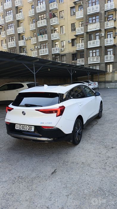 Продаём Свой электромобиль Buick Velite 6