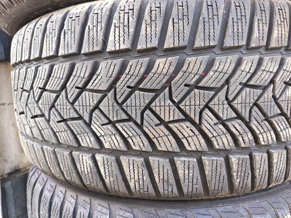 Anvelope MS 225 40 18 Dunlop 2022 8mm