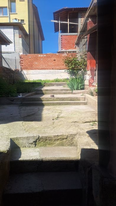 Къща, при интерес - посети