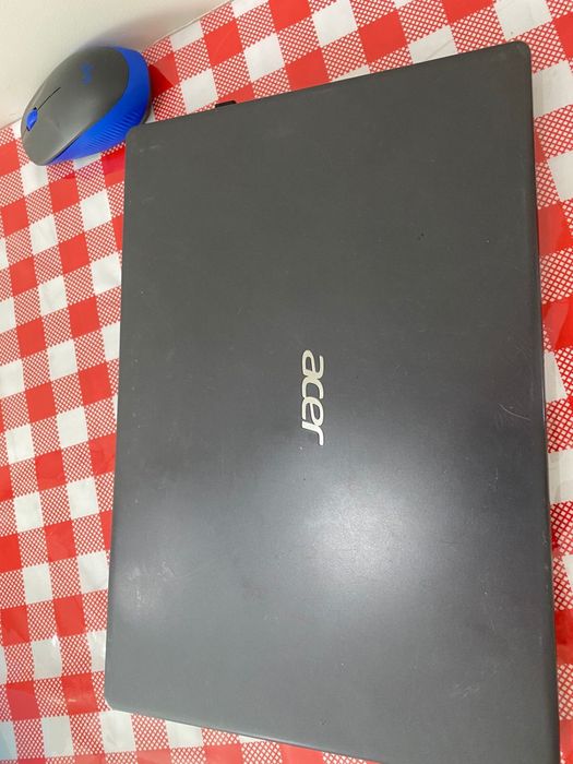 Ноутбук Acer почти новый для работы и игр