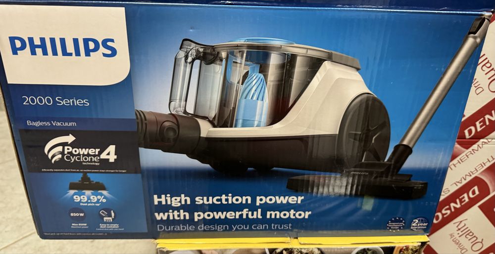 Прахосмукачка без торба Philips, 850W, технология PowerCyclone 4
