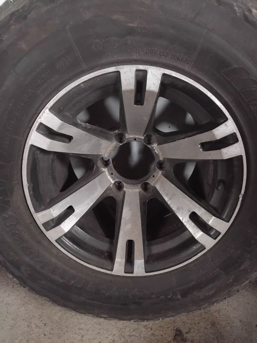 Продам резина комплект