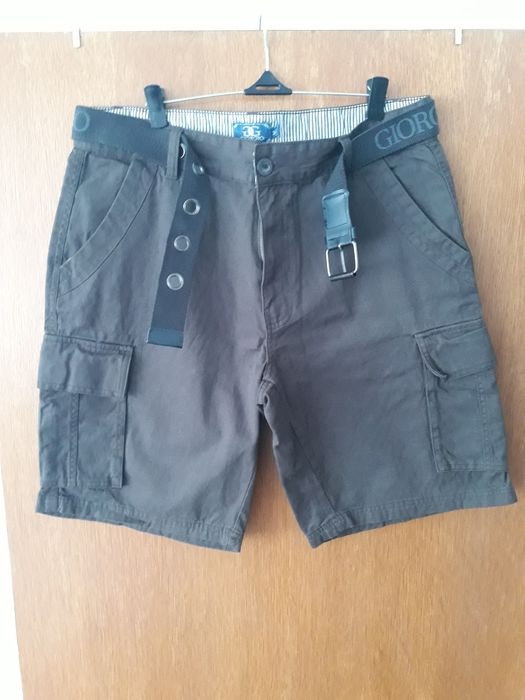 Pantaloni scurți bărbătești