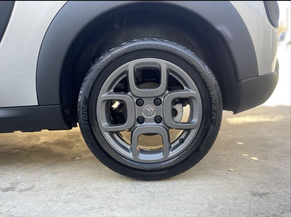 - Citroen C4 Cactus  1.6hdi BH02 НА ЧАСТИ