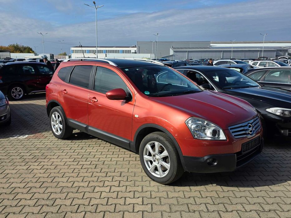 Nissan Qashqai+2