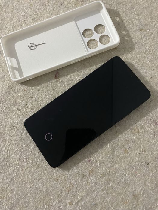 POCO X6 Pro 12\256 gb Срочно