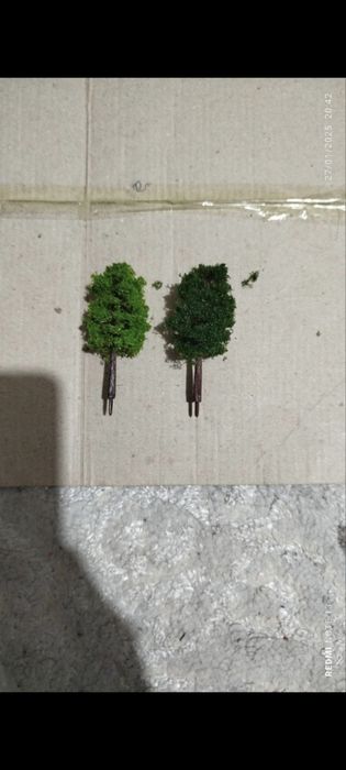 Maket uchun daraxt stalba ot sigir