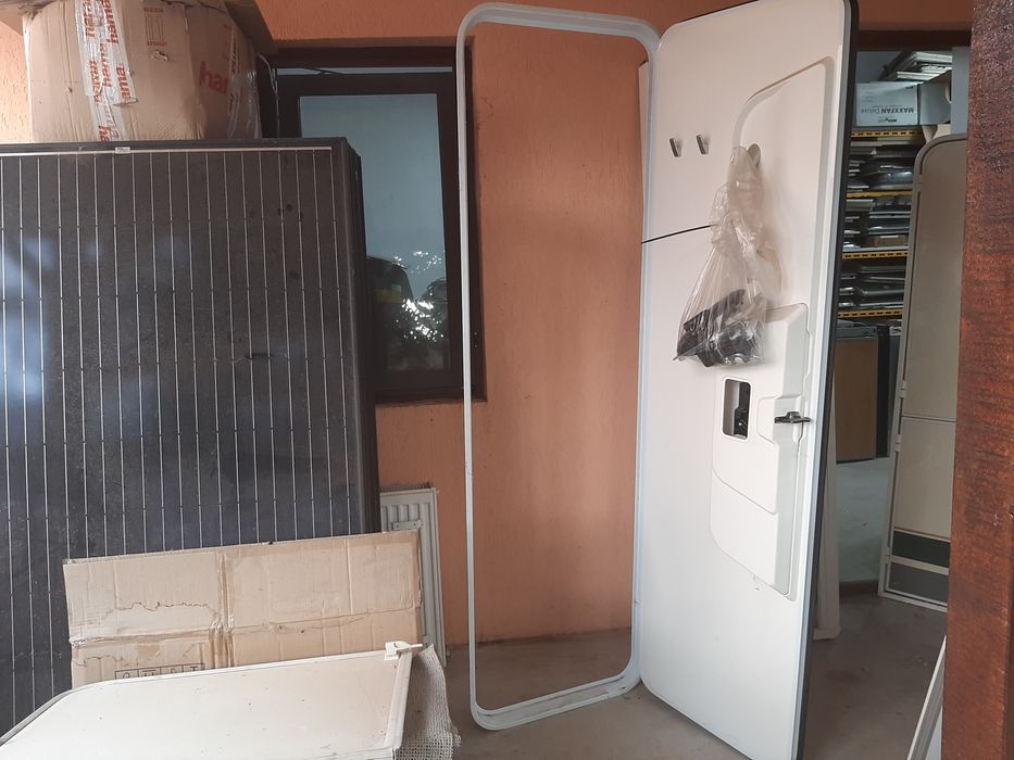 Ușa camper-comversie