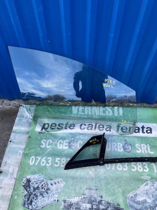 Geam ușă dreapta față Ford Mondeo Mk5