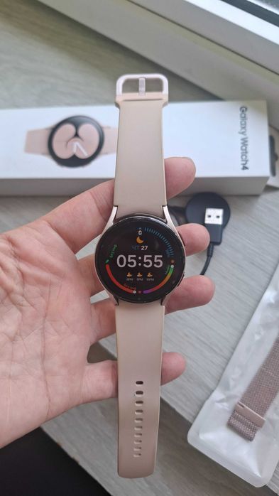Galaxy watch4 часовник