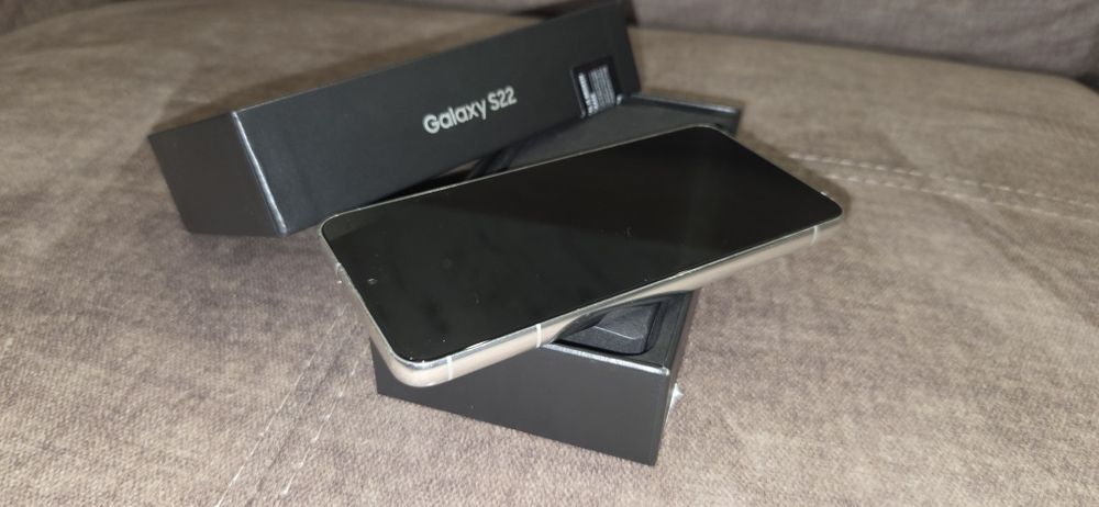 Samsung Galaxy S22 Phantom White, Dual SIM, 256GB, 8GB RAM, 5G