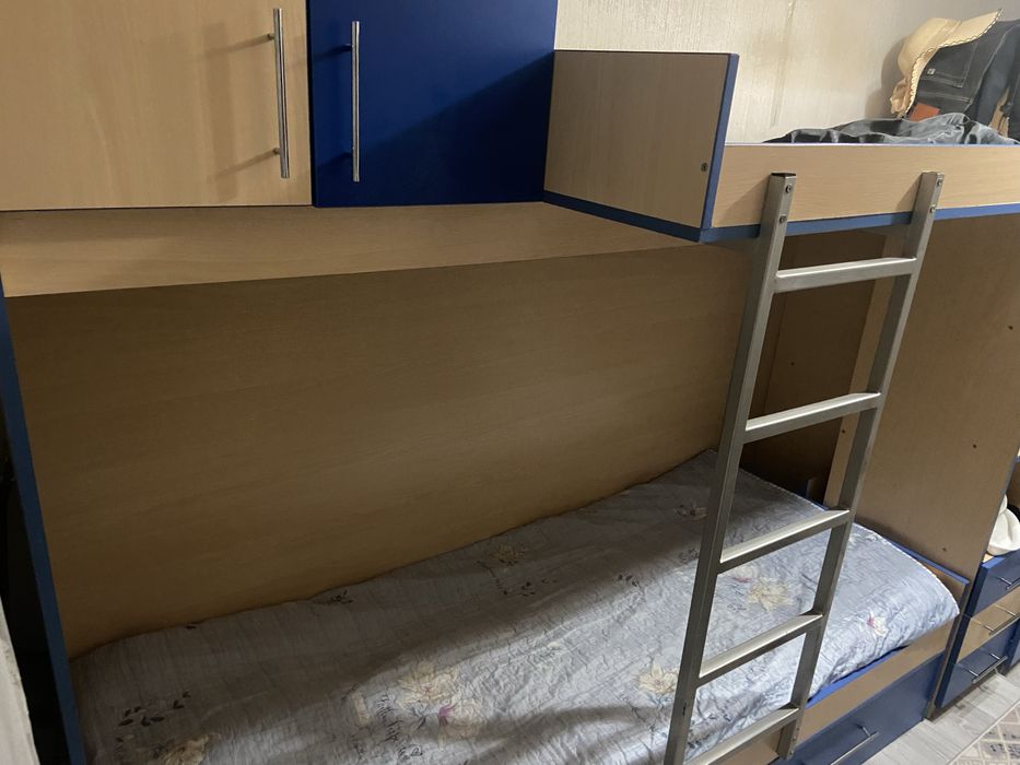 Продам двух яросную кровать