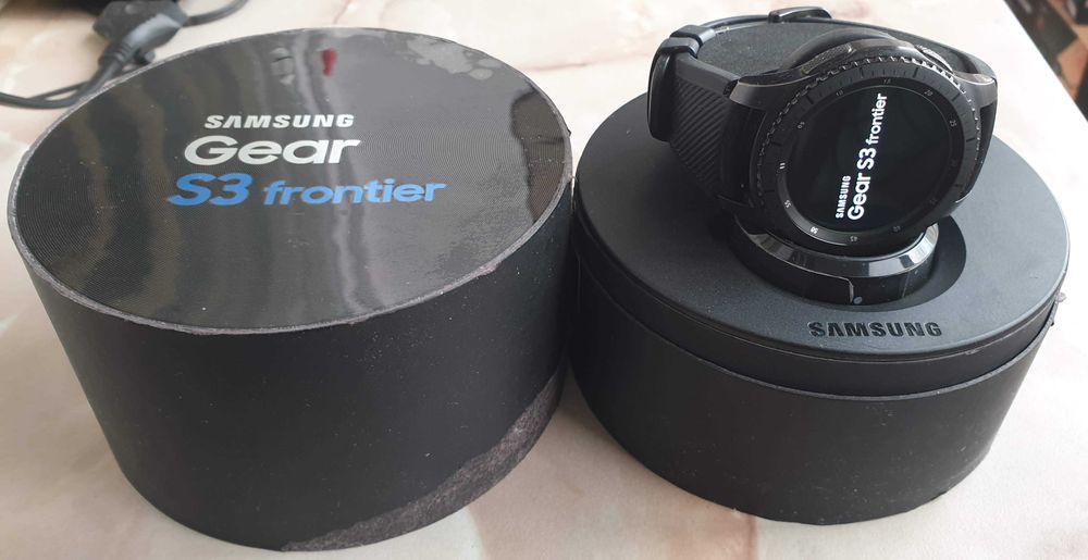 Смарт часовник Samsung Gear S3 Frontier