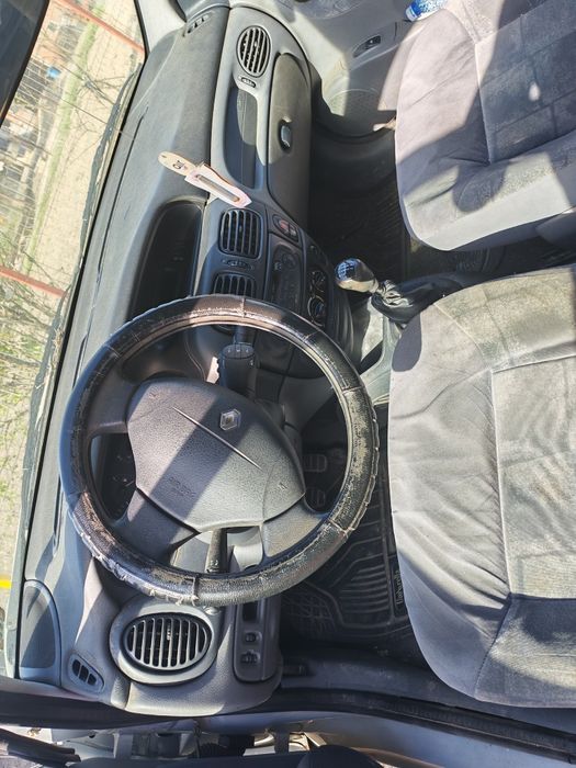 Vând Renault Megane