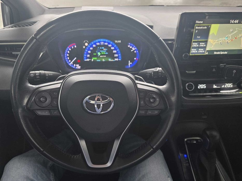 Toyota Corolla break 2021 2.0 hybrid