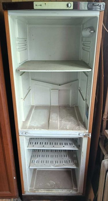 Холодильник LG и холодильник Indesit