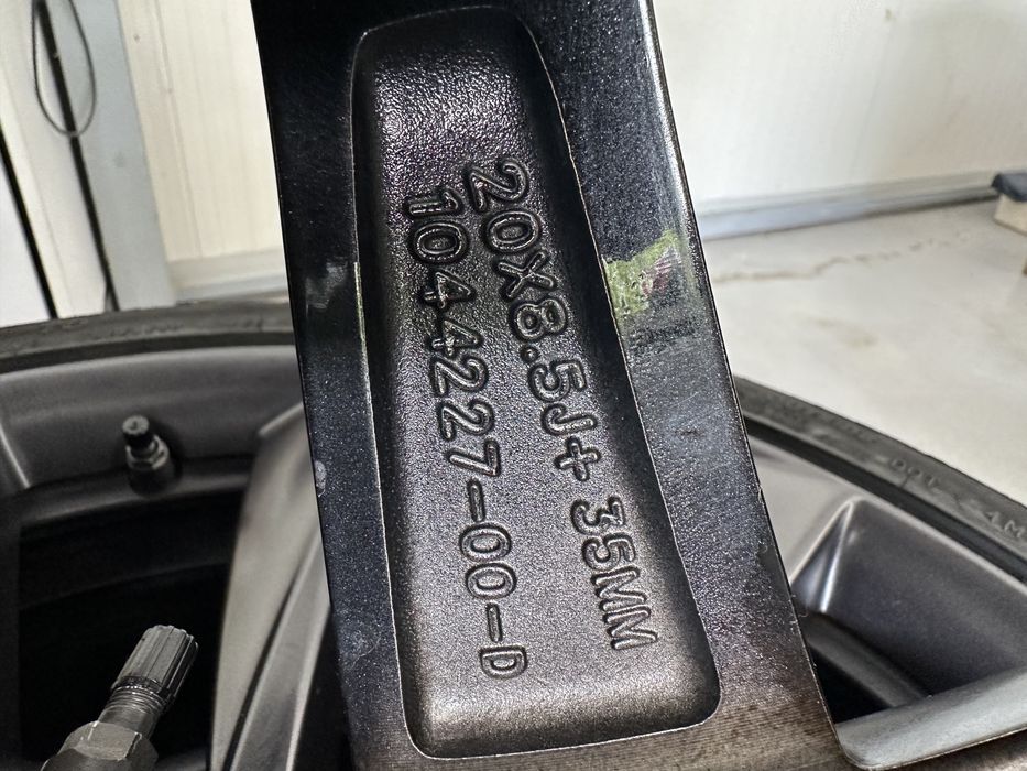 jante tesla model 3 performance 235 35 20 92y top originale
