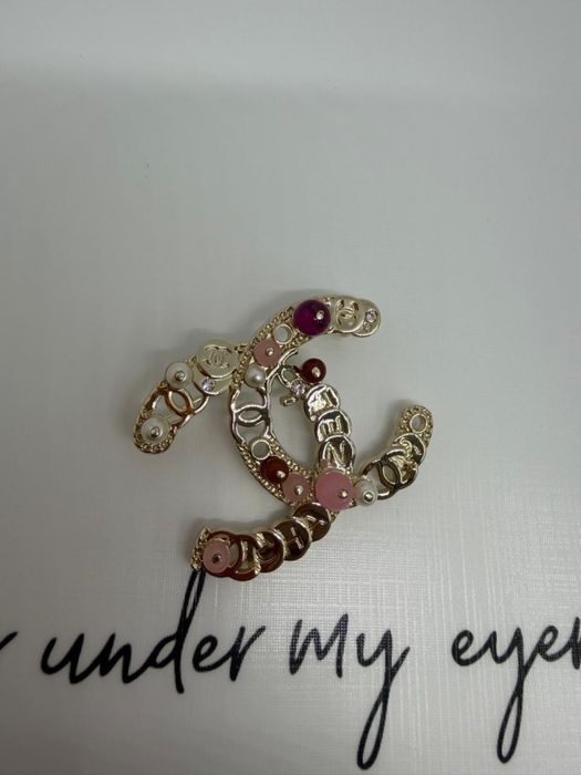 Сотуары  чокеры от Шанель