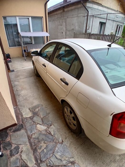 HYUNDAI Accent 0 — imagine 5