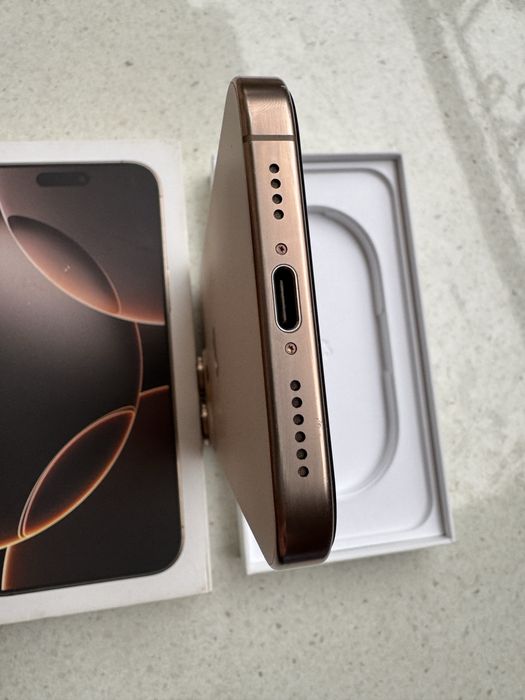 iPhone 16 Pro Max 256GB Desert Titanium