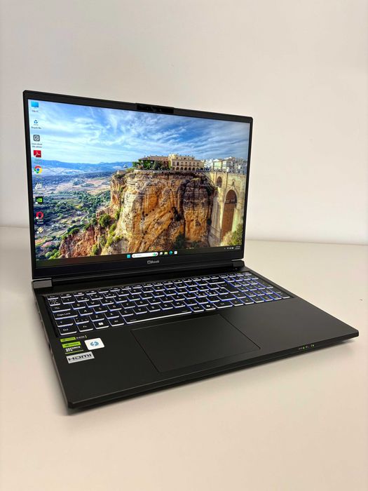 Laptop Gaming Ultra 9 275hx , rtx 5070ti de 12 gb ddr7 , 2k -240hz
