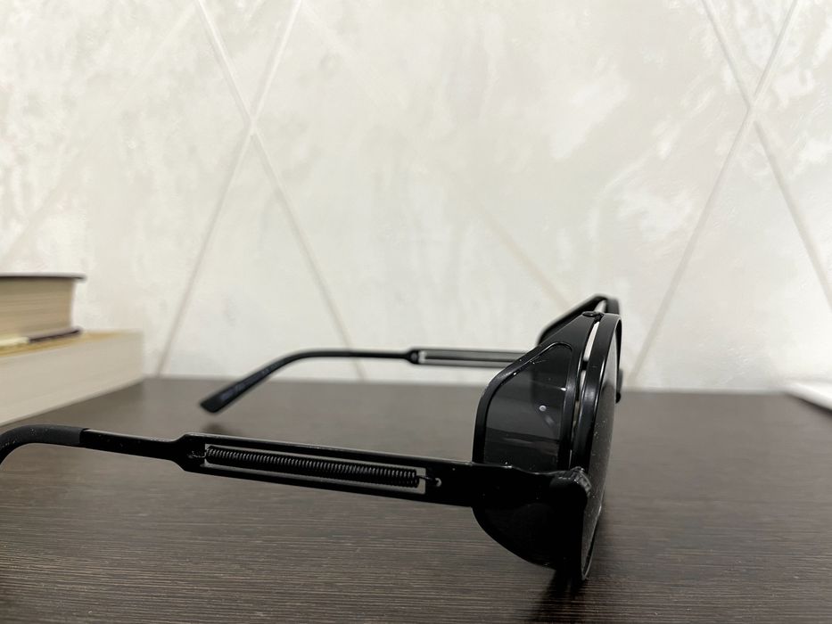 Продам солнцезащитные очки