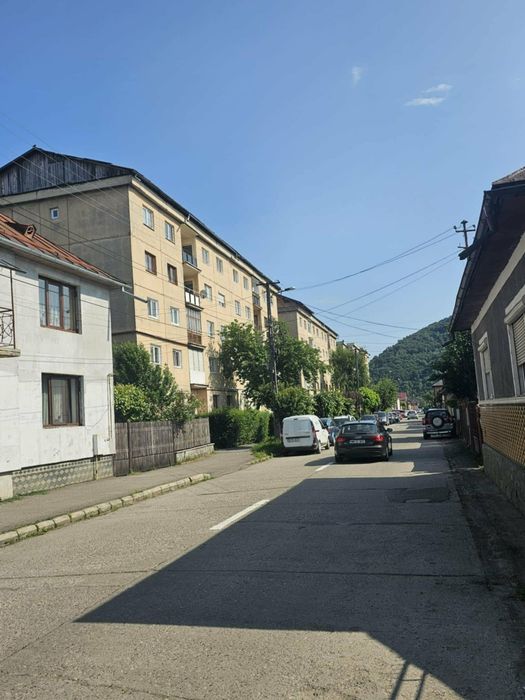 Apartament mobilat  3 camere si 2 bai sau schimb cu casa in sighet
