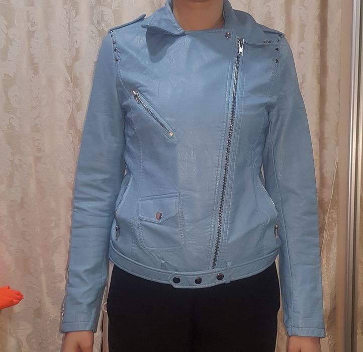 Срочно продам курточку