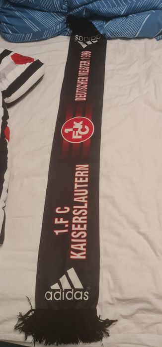 Fulare cu echipe de fotbal