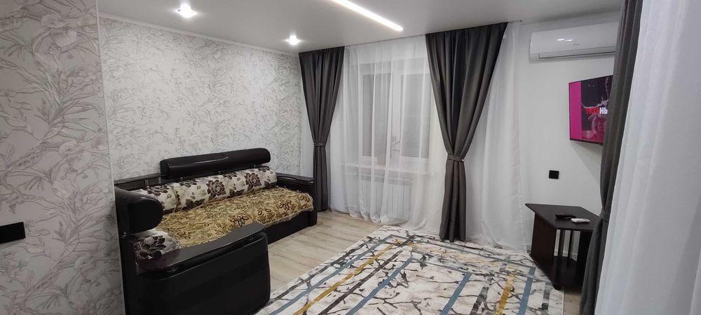 Школьник/VIP/SMART TV/Комфорт/ Сутки/Часы